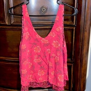 Hollister Tank